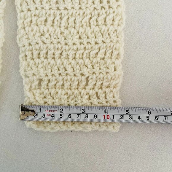 Quirky Handmade Cream Crocheted Scarf 34" Long Acrylic Warm Accessory Kids Teens - Picture 5 of 6